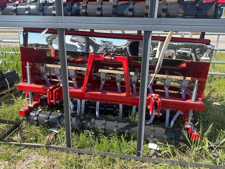 #20689-•-new-agt-quick-attach-skid-steer-seeder-image-1