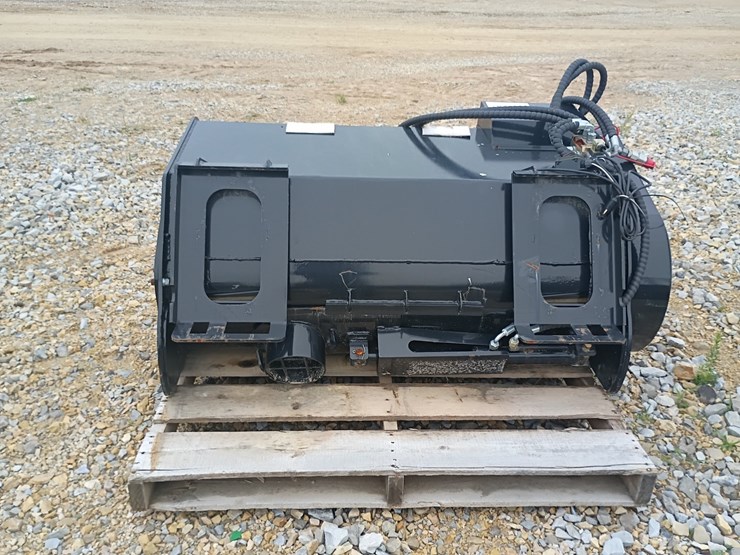 #24728-•-future-skid-steer-mixing-bucket-image-3