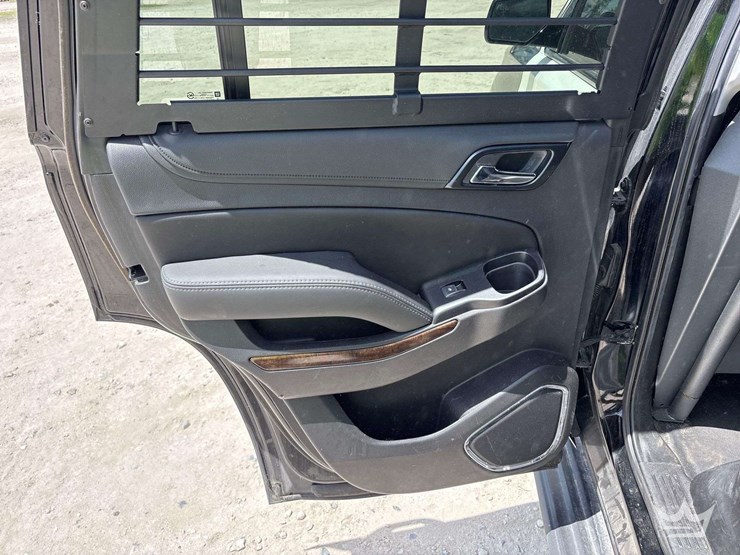 2019-chevrolet-tahoe-image-23