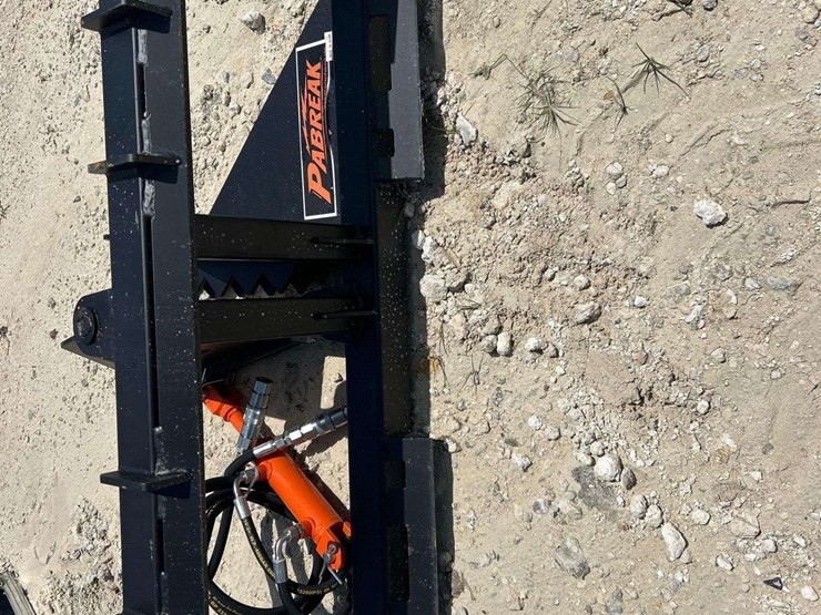 2026-pabreak-hydraulic-tree-and-post-puller-skid-steer-attachment-image-3