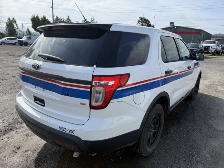2014-ford-explorer-image-4