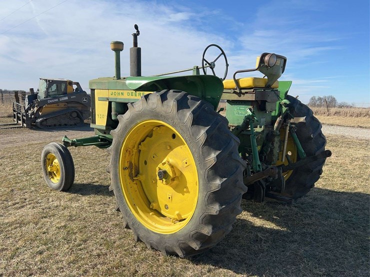 john-deere-720-image-3