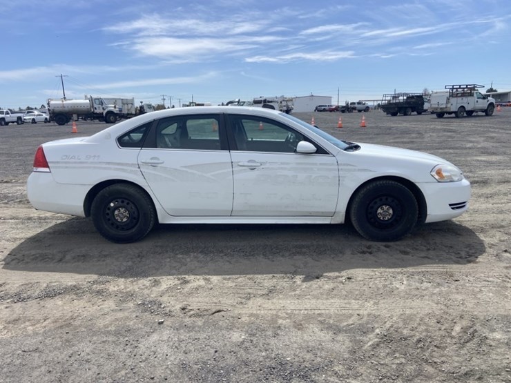 2011-chevrolet-impala-sedan-image-6