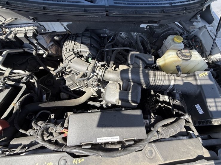 2014-ford-f150-image-13