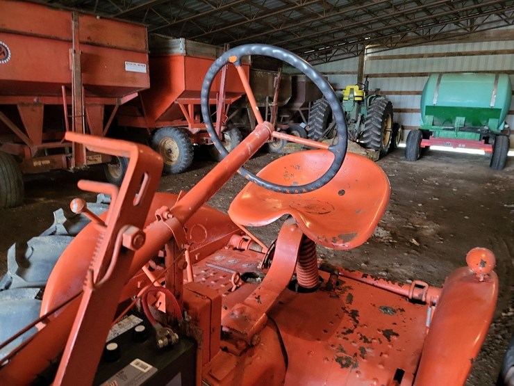 allis-chalmers-ca-tractor-image-11