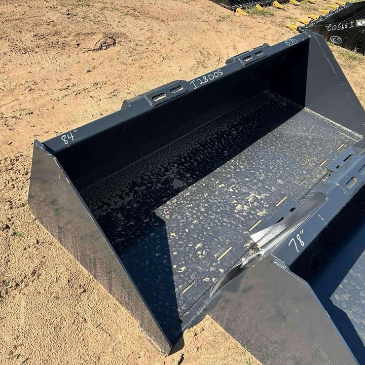 Wolverine Track Duty Bucket