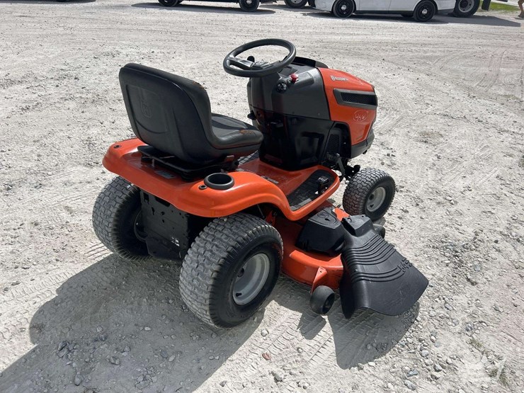 2005-husqvarna-yth24v53-54in-riding-lawn-mower-image-3