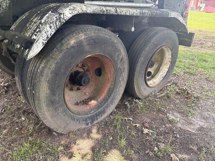#12981-•-tanker-|-for-parts/repairs-image-6