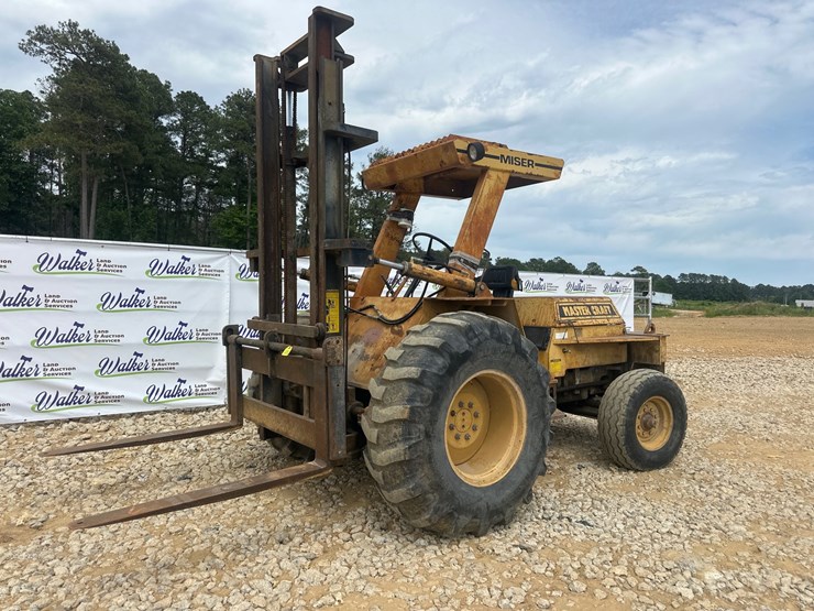 #20668-•-master-craft-forklift-image-2