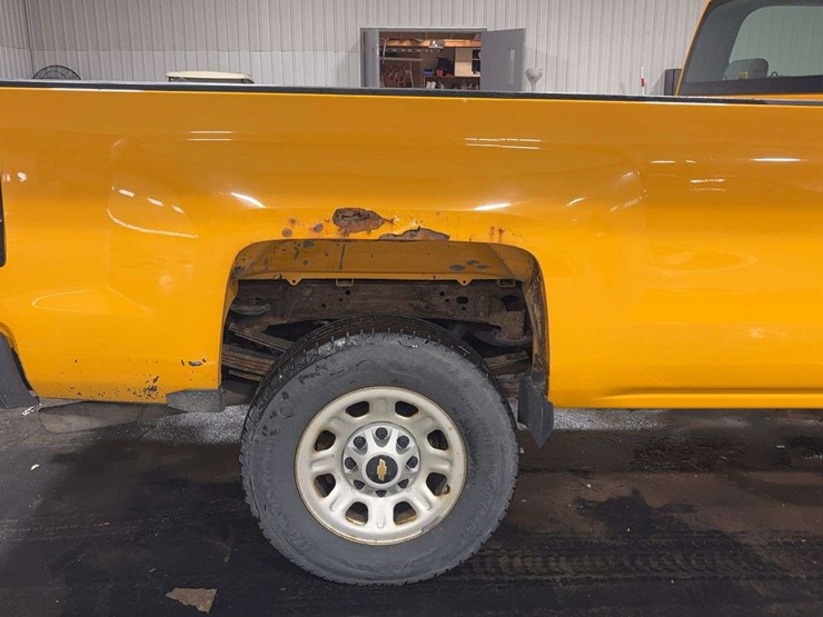 2016-chevrolet-silverado-3500hd-image-37