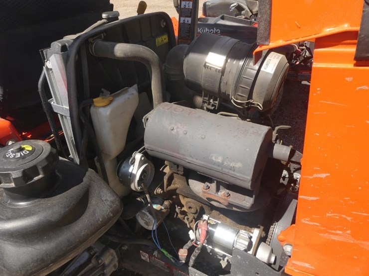 2013-kubota-zd331p-image-5