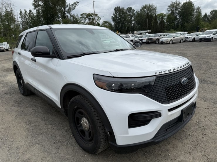 2020-ford-explorer-image-2
