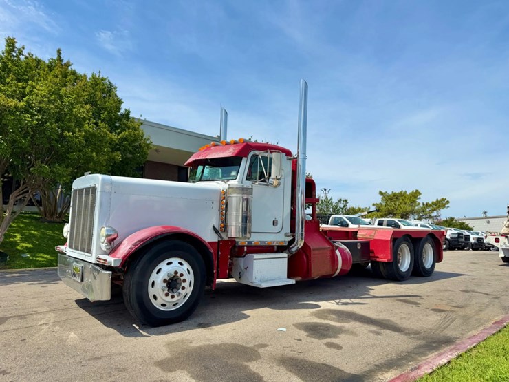 1999-peterbilt-379-image-1