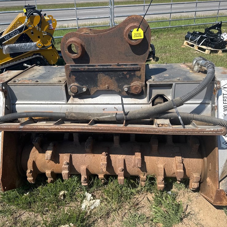 CATERPILLAR 320