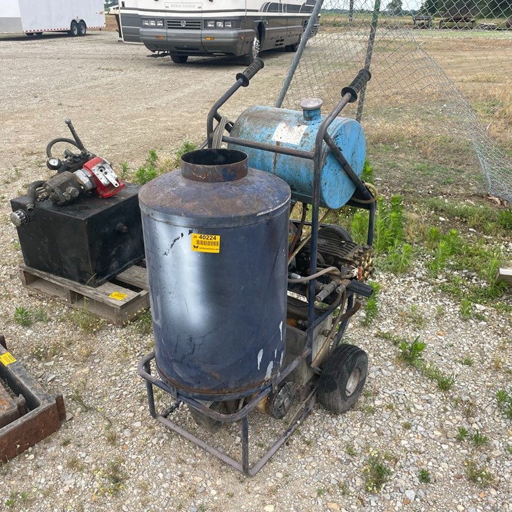 #40224 • Hot Water Pressure Washer