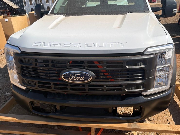 2024-ford-f550-image-1