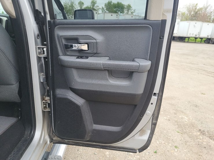 2014-dodge-1500-image-57