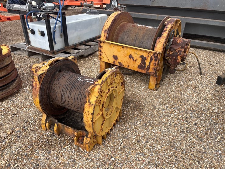 #36579-•-(2)-crane-winches-image-1