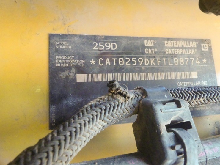 2016-caterpillar-259d-image-9