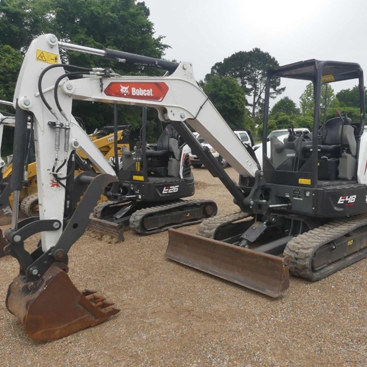 2024 BOBCAT E48