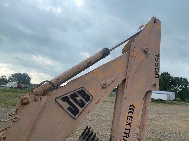 jcb-1550b-image-10