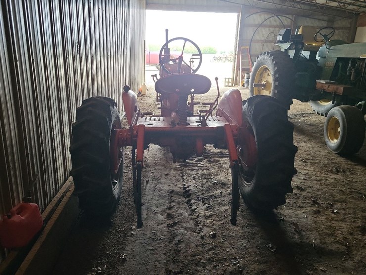 allis-chalmers-ca-tractor-image-4