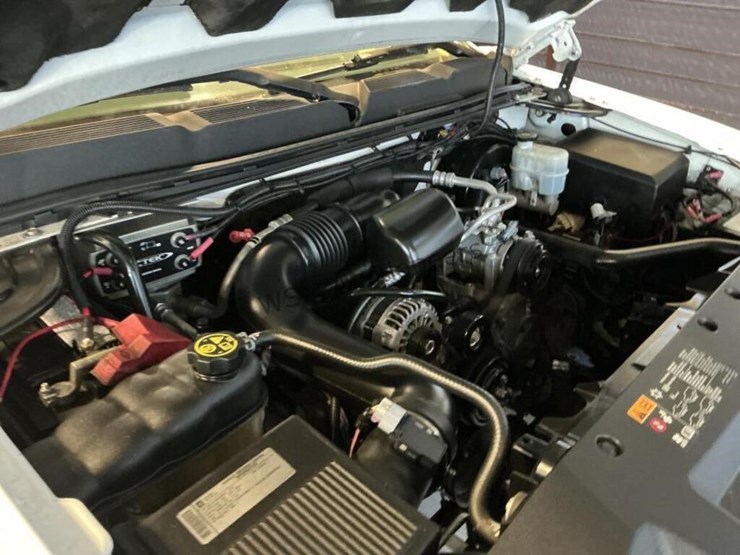 2012-chevrolet-silverado-1500-image-13