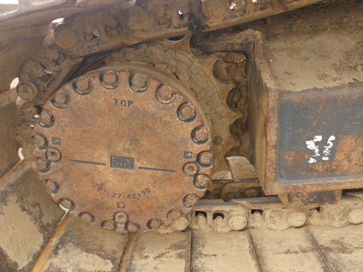 2016-komatsu-pc210-lc-11-image-6