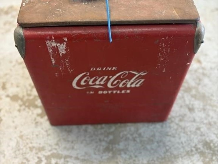 ms--vintage-coca-cola-ice-chest-image-1
