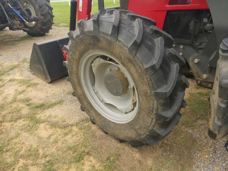 2018-massey-ferguson-4707-image-7