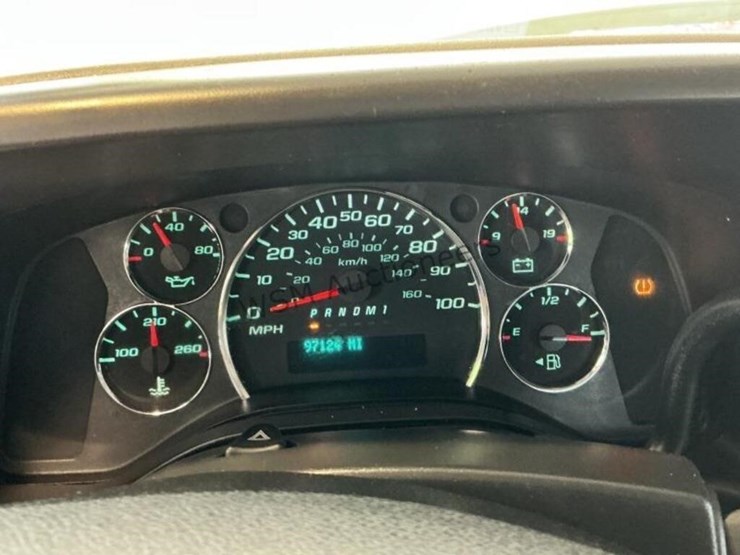 2015-chevrolet-express-2500-image-18