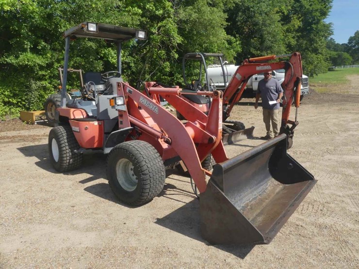 kubota-r520s-image-2