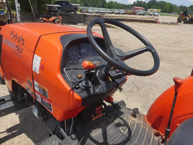 2020-kubota-m5660su-image-13