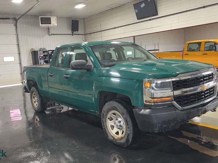 2018-chevrolet-silverado-1500-image-8