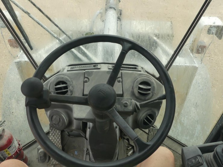 deere-524k-image-16