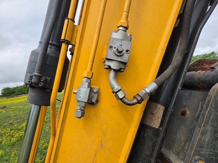 2022-liugong-excavator---only-318-hours-image-7