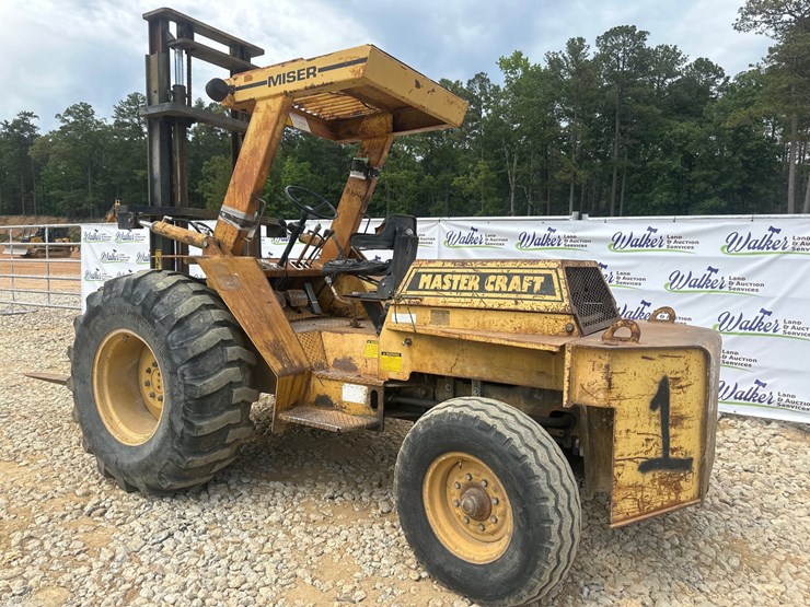 #20668-•-master-craft-forklift-image-3