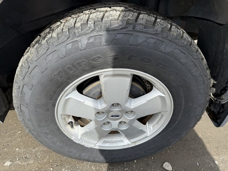 2012-ford-escape-image-17