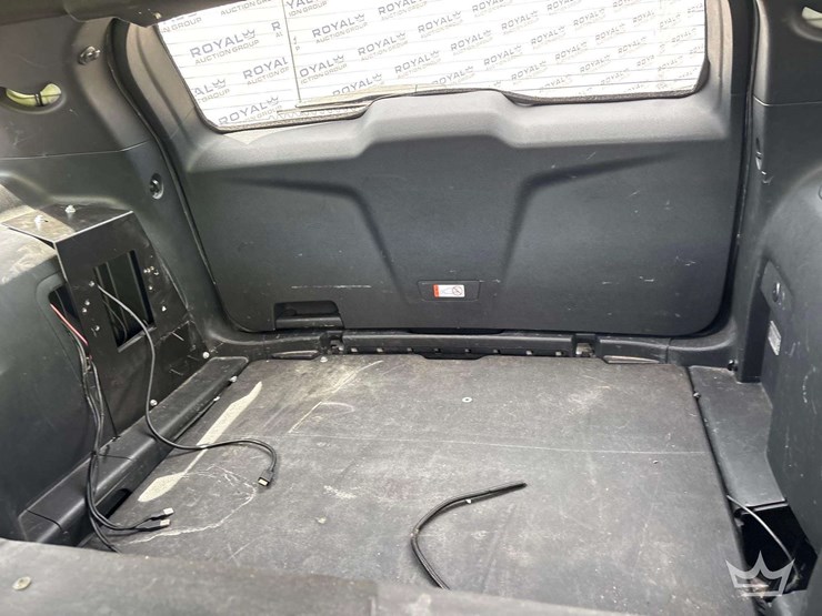 2017-ford-explorer-image-21