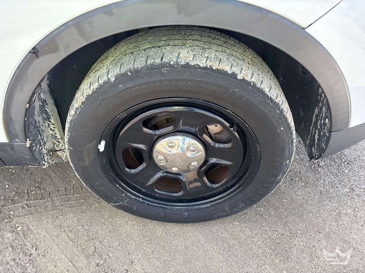 2017-ford-explorer-image-23