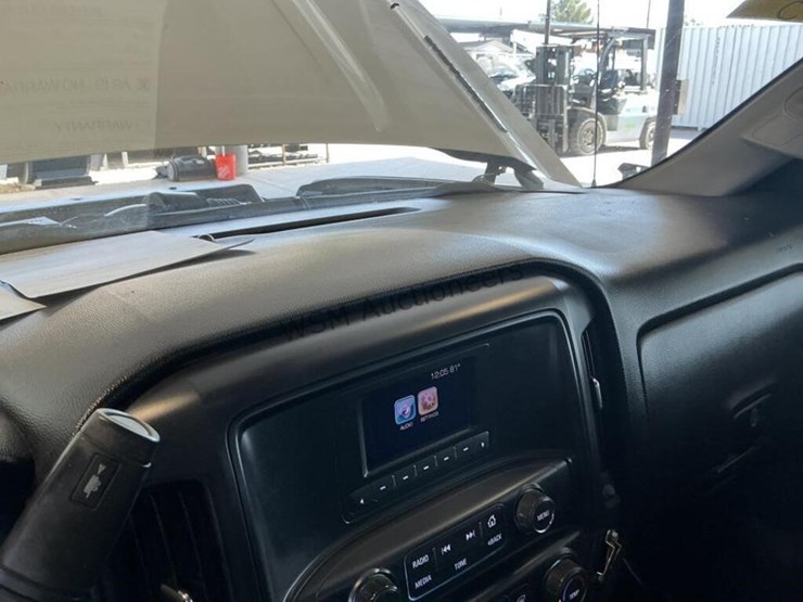 2017-chevrolet-silverado-3500hd-image-18