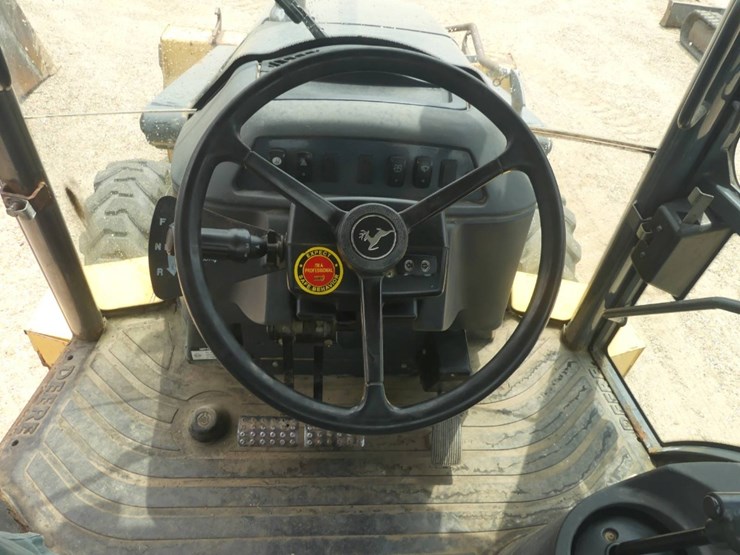 deere-410j-image-18