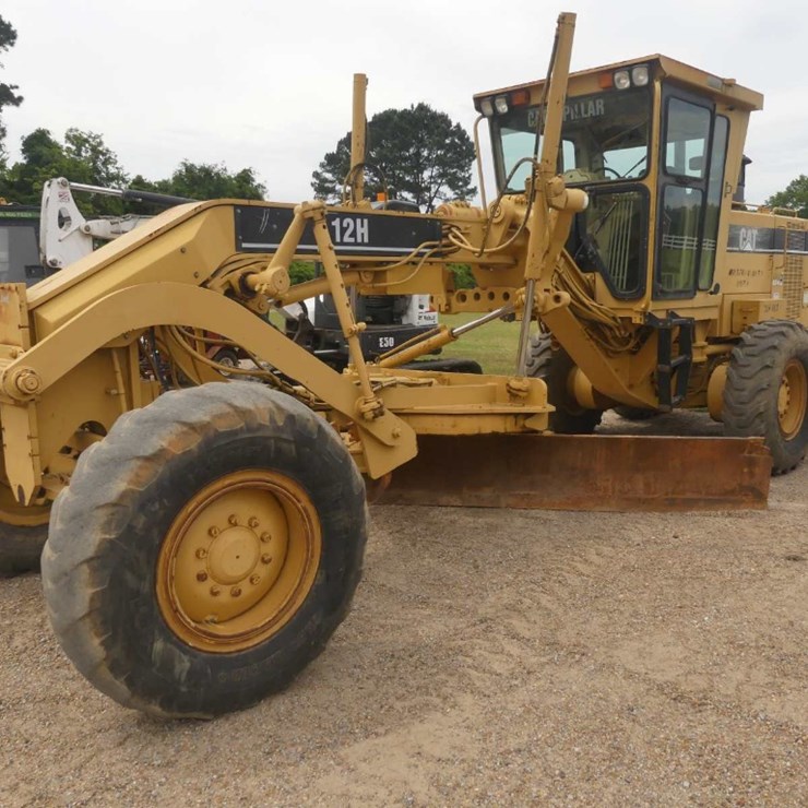 CATERPILLAR 12H