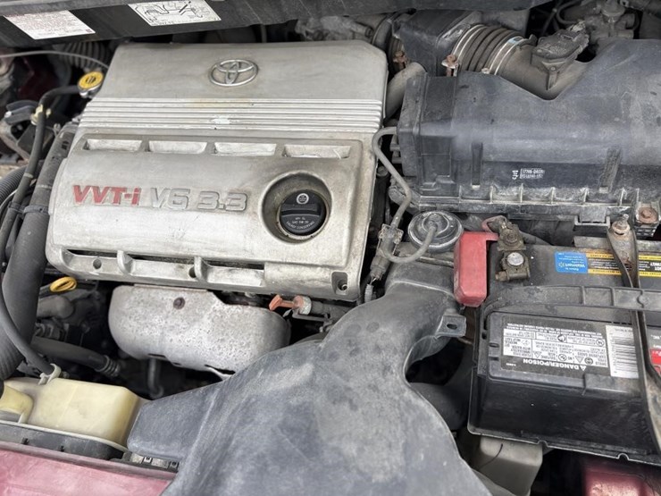 2004-toyota-sienna-image-21