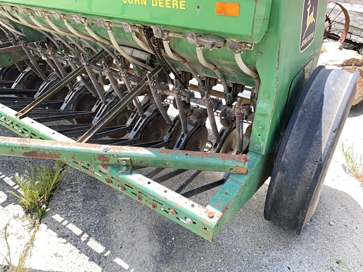 john-deere-8300-image-9