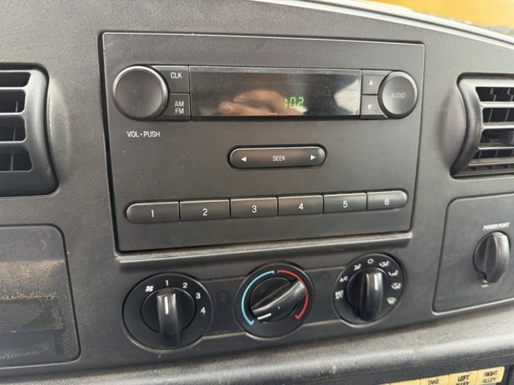2007-ford-f350-image-32