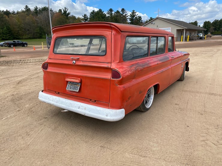 1963-chevrolet-suburban-image-6