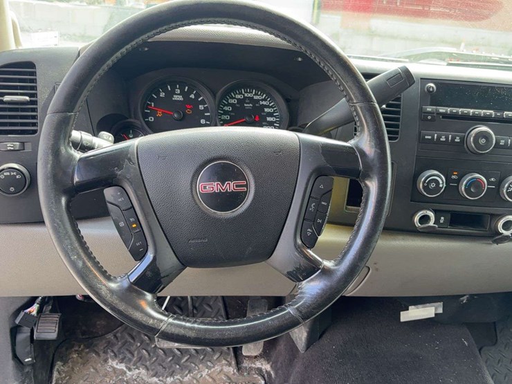 2013-gmc-sierra-1500-image-15