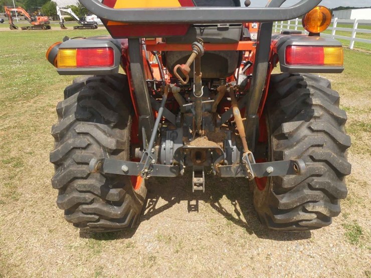 kubota-l2501-image-4