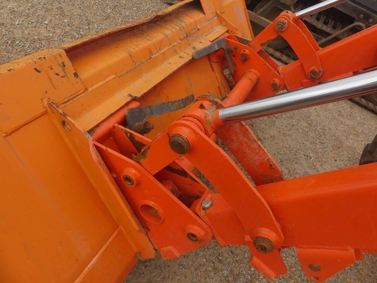 2023-kubota-m7060hd-image-8